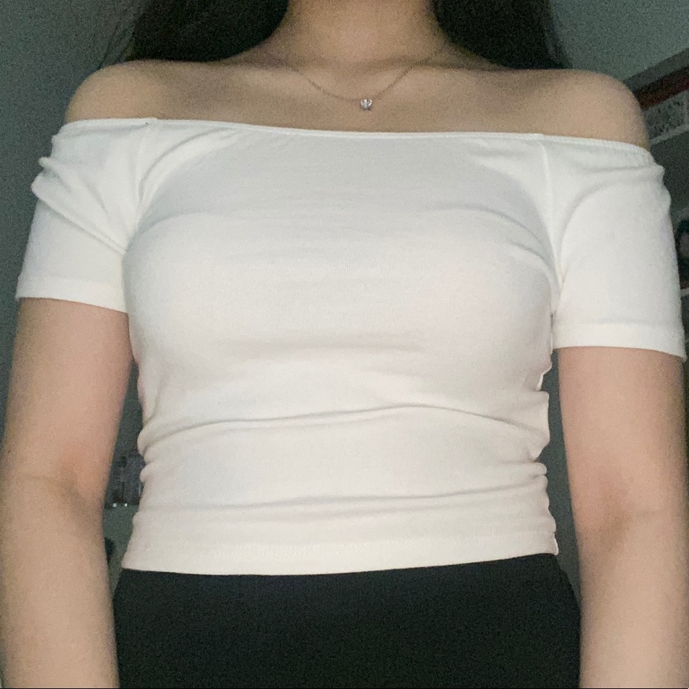 White off the shoulder crop top